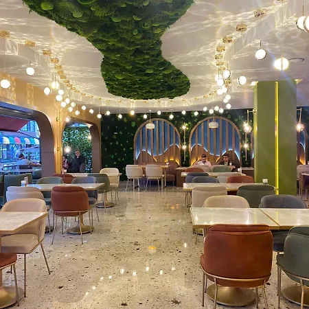 Gloria Aparthotel
