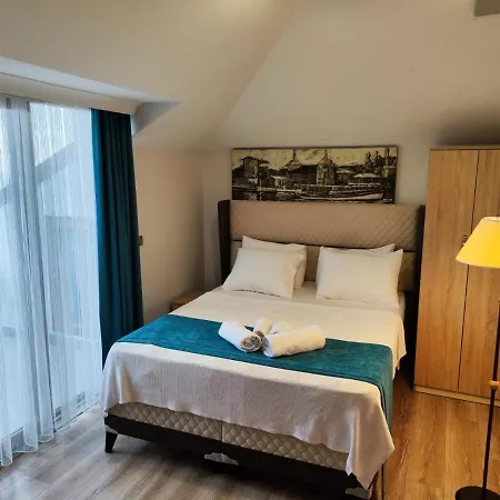 Aparthotel Gloria 4*